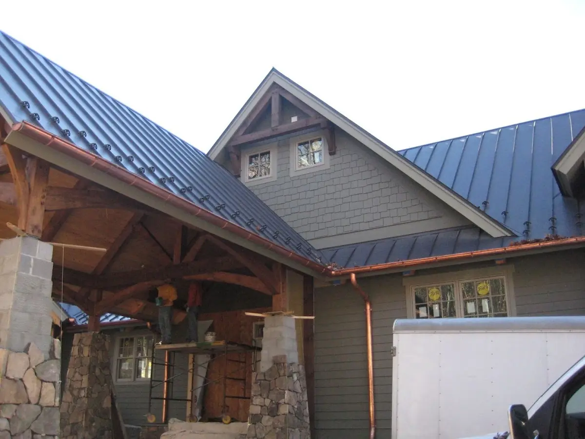 Craftsman Roofing team delivering quality roofing work in Bombay
